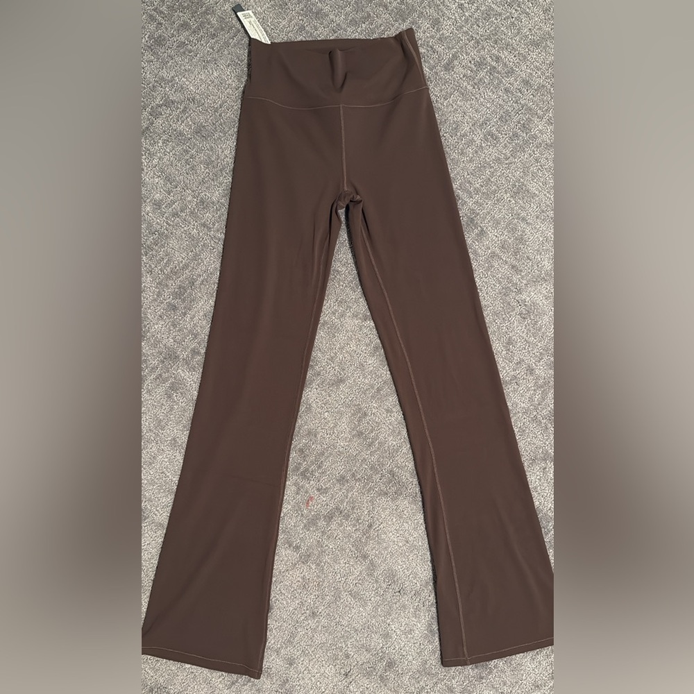 Vuori AllTheFeels™ Slim Flare